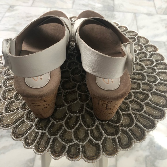 Sandals- platform - Picture 4 of 4